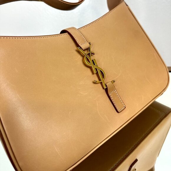 SAINT LAURENT Le 5 à 7 Leather Hobo in Vintage Brown Gold - Picture 8 of 16